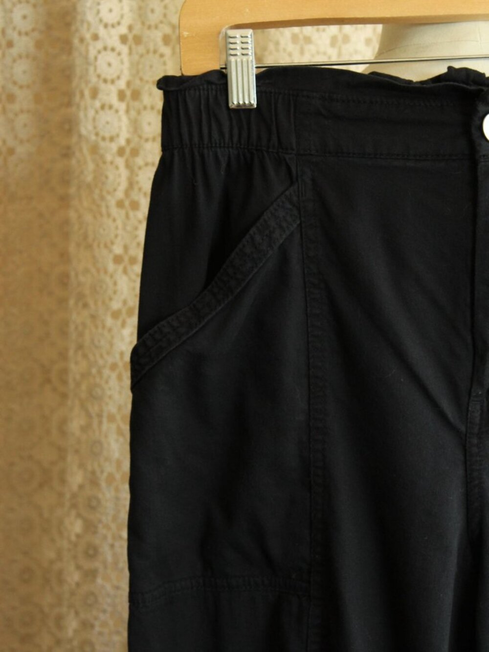 Womens Old Navy Pants,  Black Baggy Size Medium Cotton with Pockets, Elastic - Picture 9 of 14